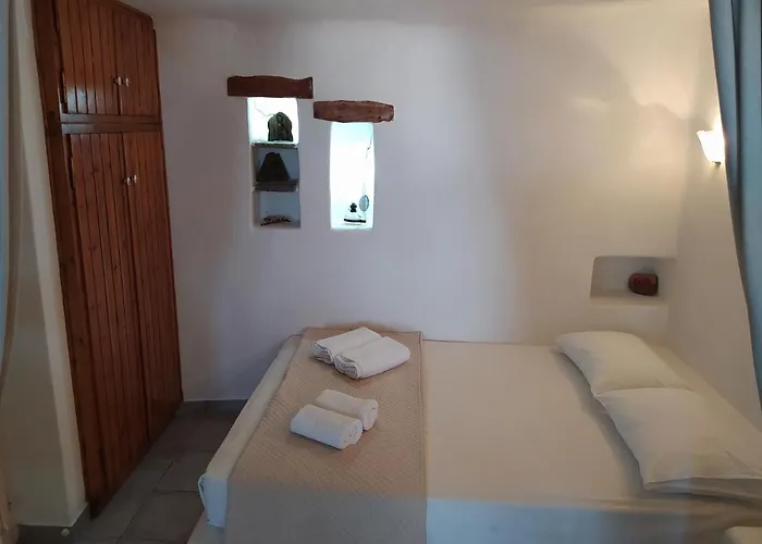 Holiday home Waves House Adamantas (Milos)