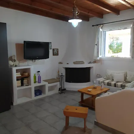 Waves House * Adamantas