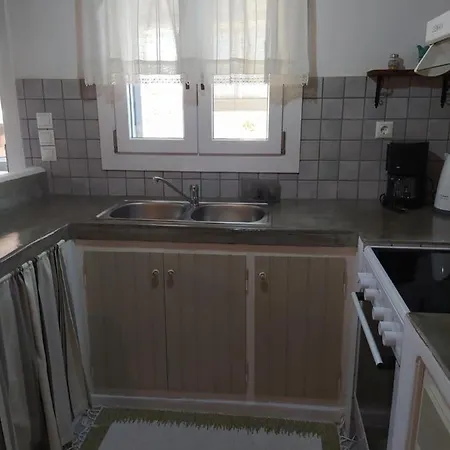 Waves House Feriehus Adamantas